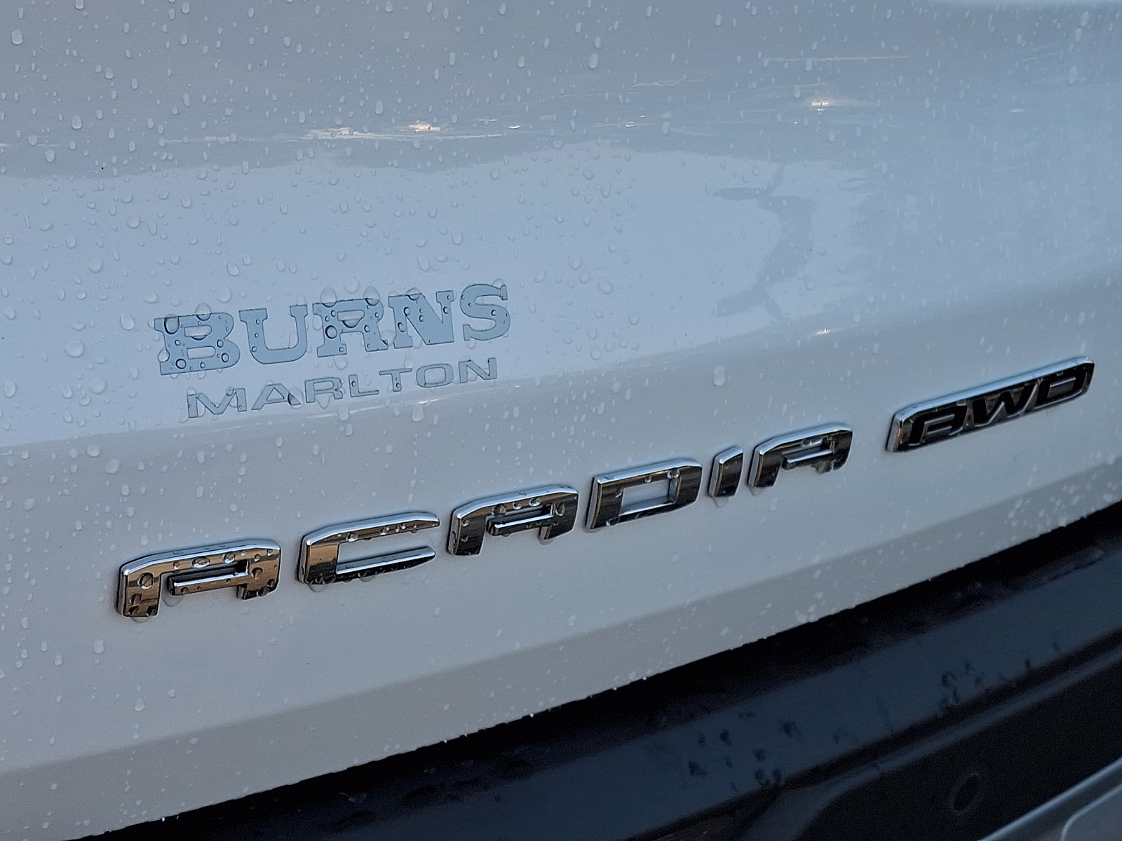 2024 GMC Acadia Elevation