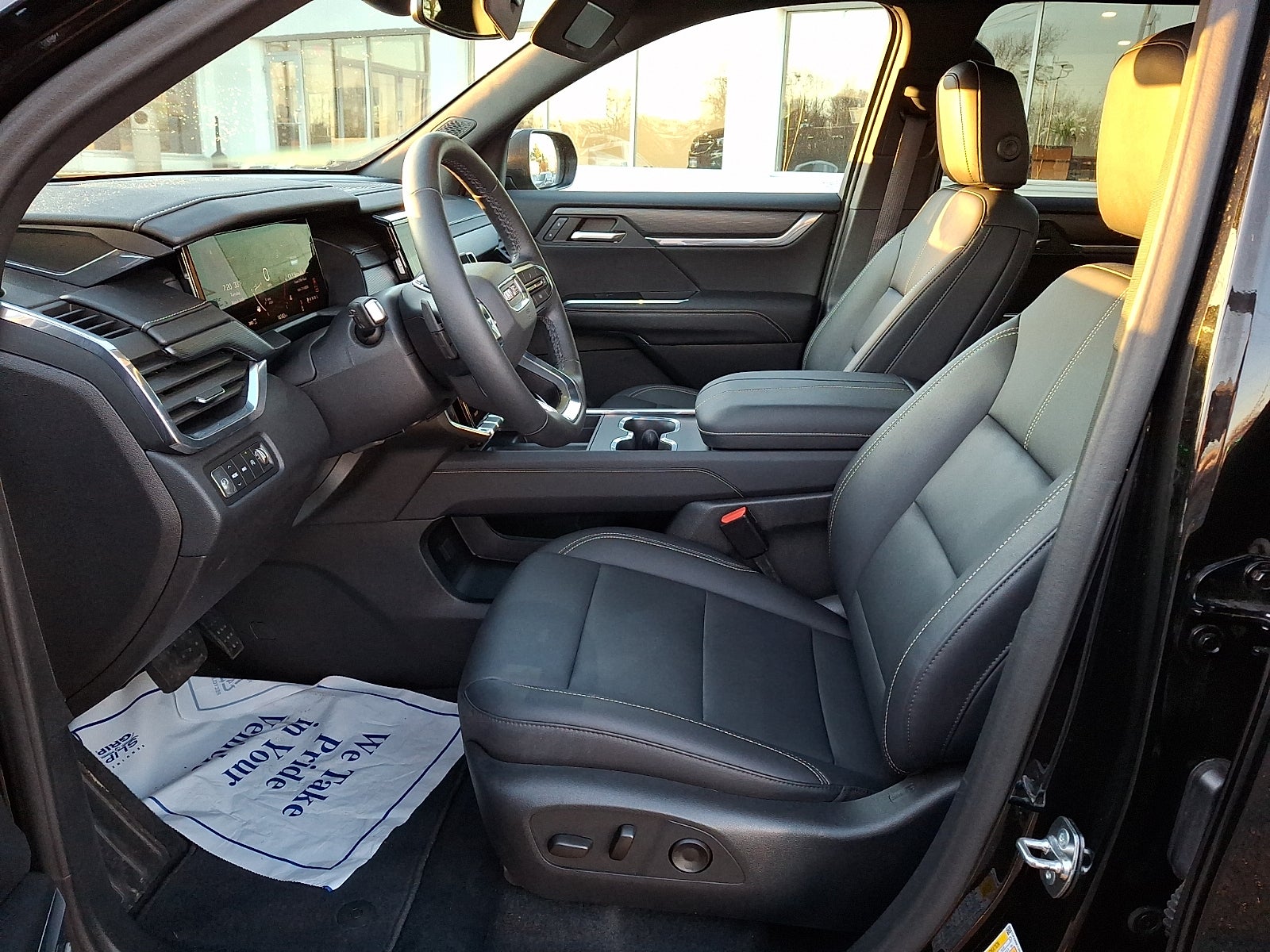 2024 GMC Acadia Elevation