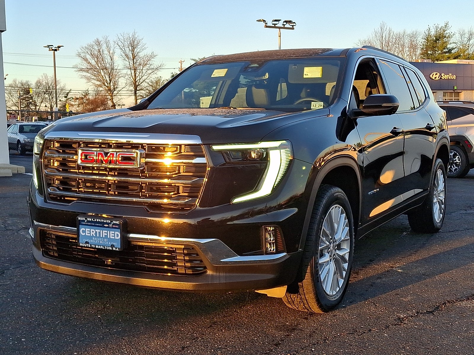 2024 GMC Acadia Elevation