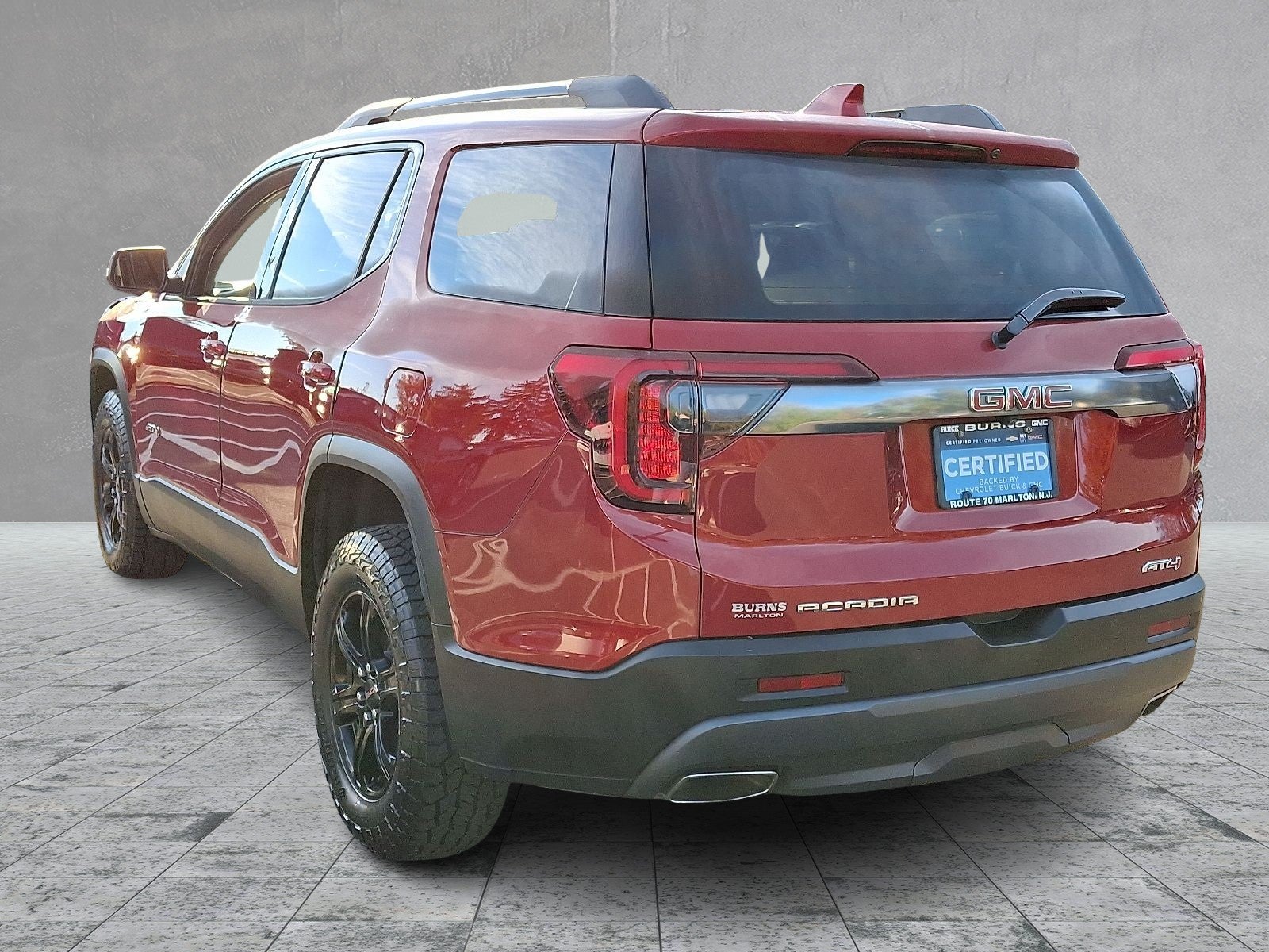 2023 GMC Acadia AT4