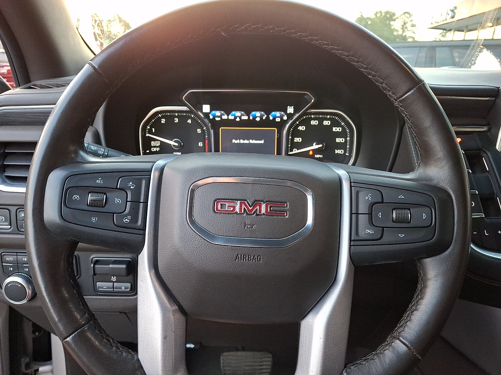 2021 GMC Yukon SLT
