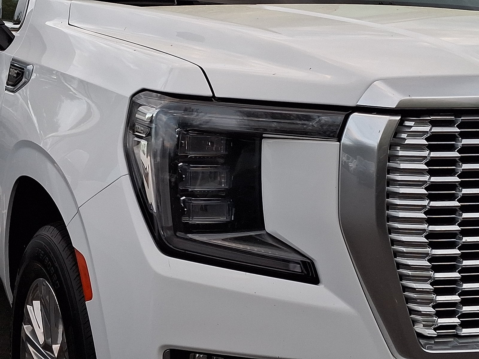 2023 GMC Yukon Denali