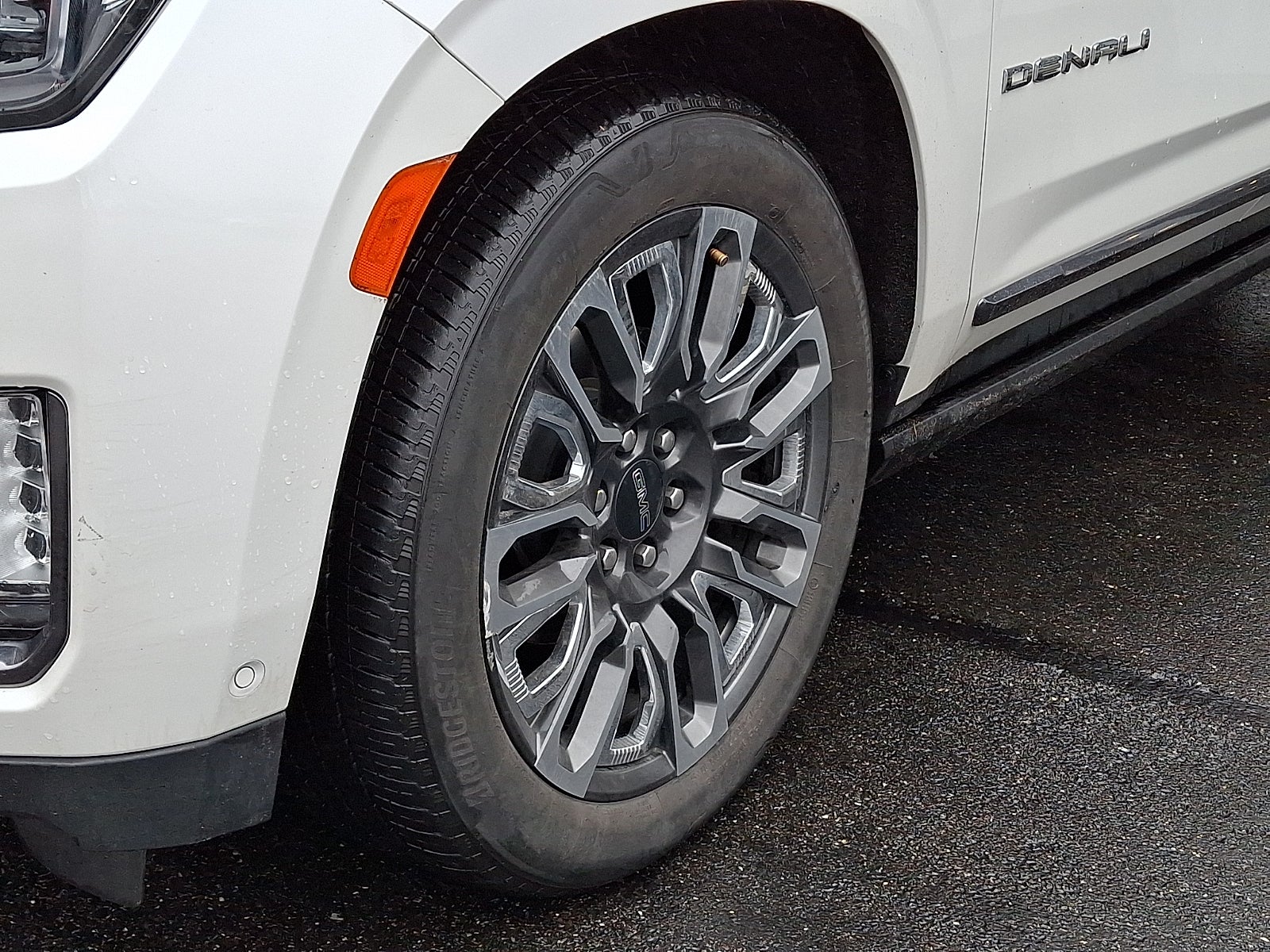 2023 GMC Yukon XL Denali Ultimate