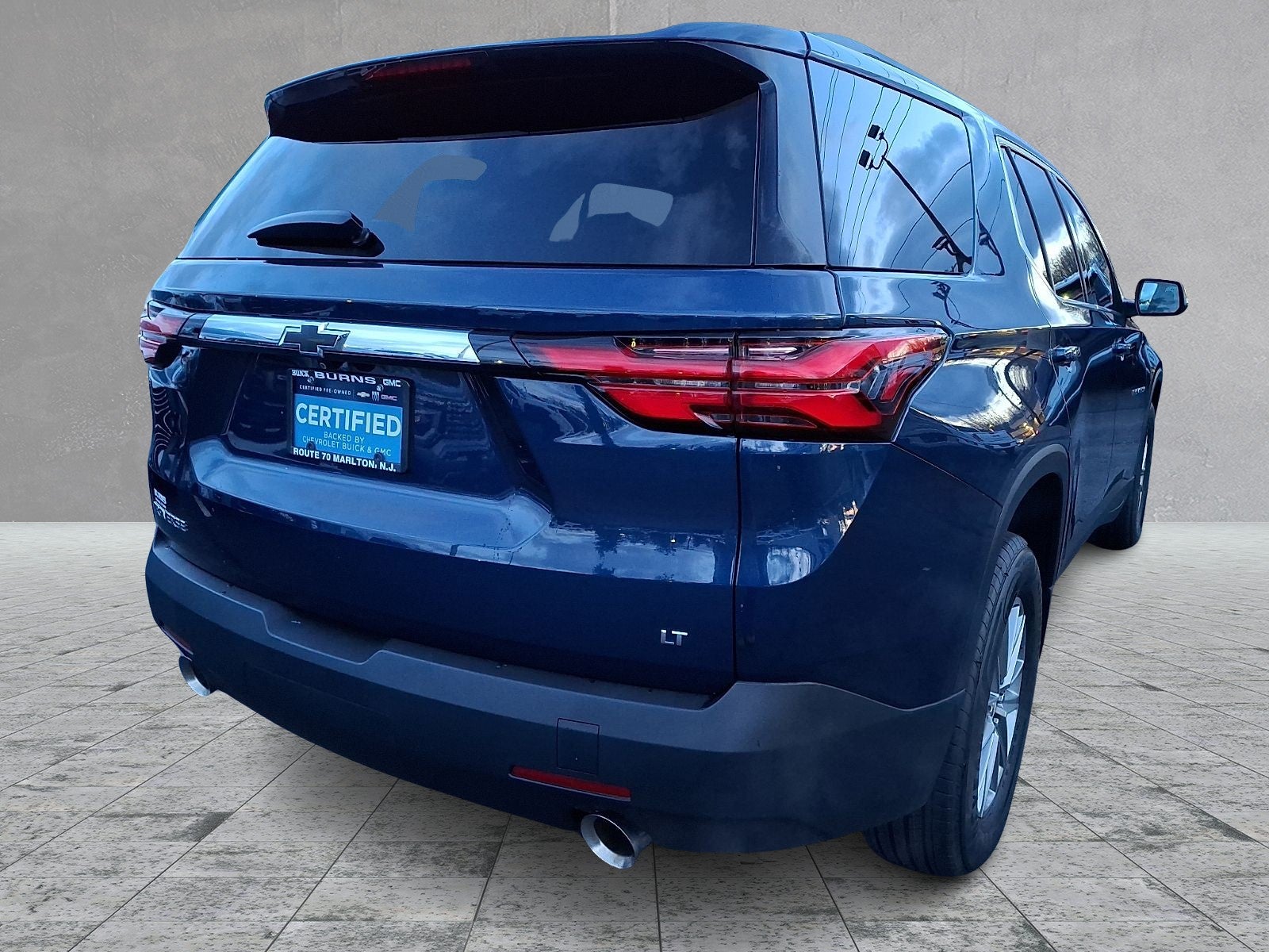 2023 Chevrolet Traverse LT Leather