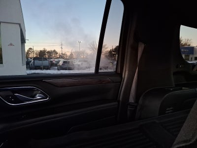 2023 Chevrolet Suburban LT