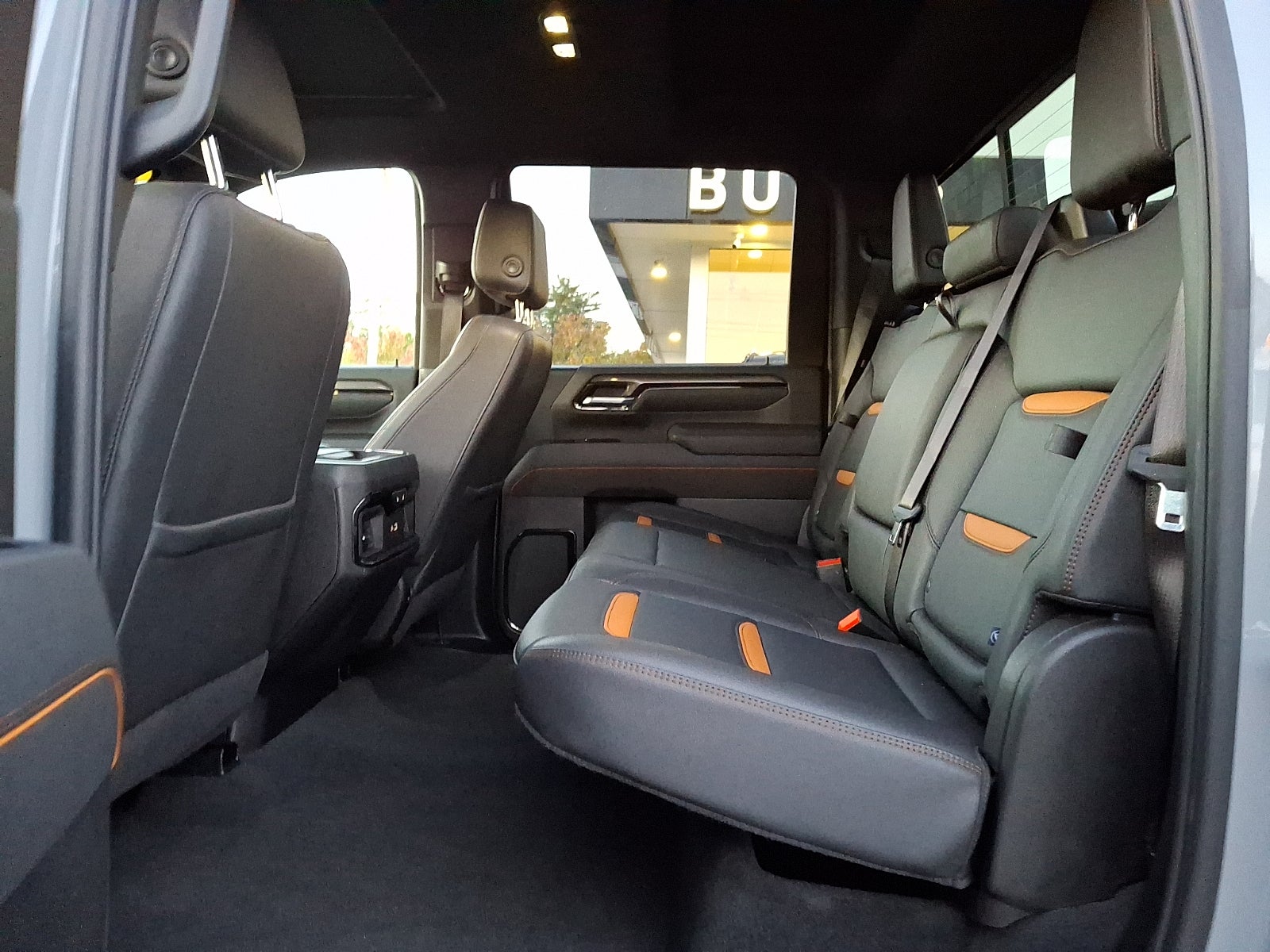 2025 GMC Sierra 3500HD AT4 - Photo 10