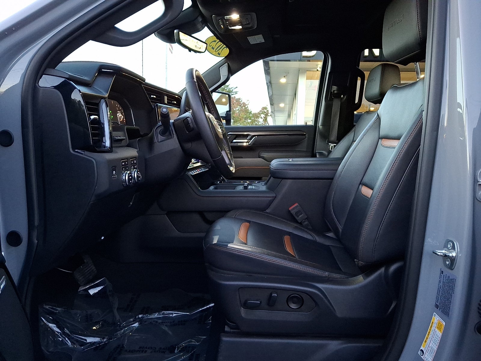 2025 GMC Sierra 3500HD AT4 - Photo 13