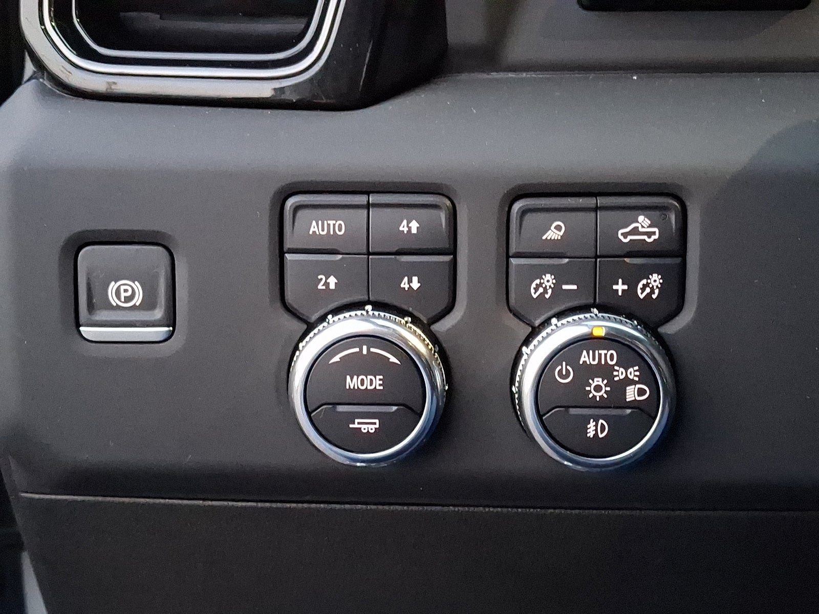 2025 GMC Sierra 3500HD AT4 - Photo 25