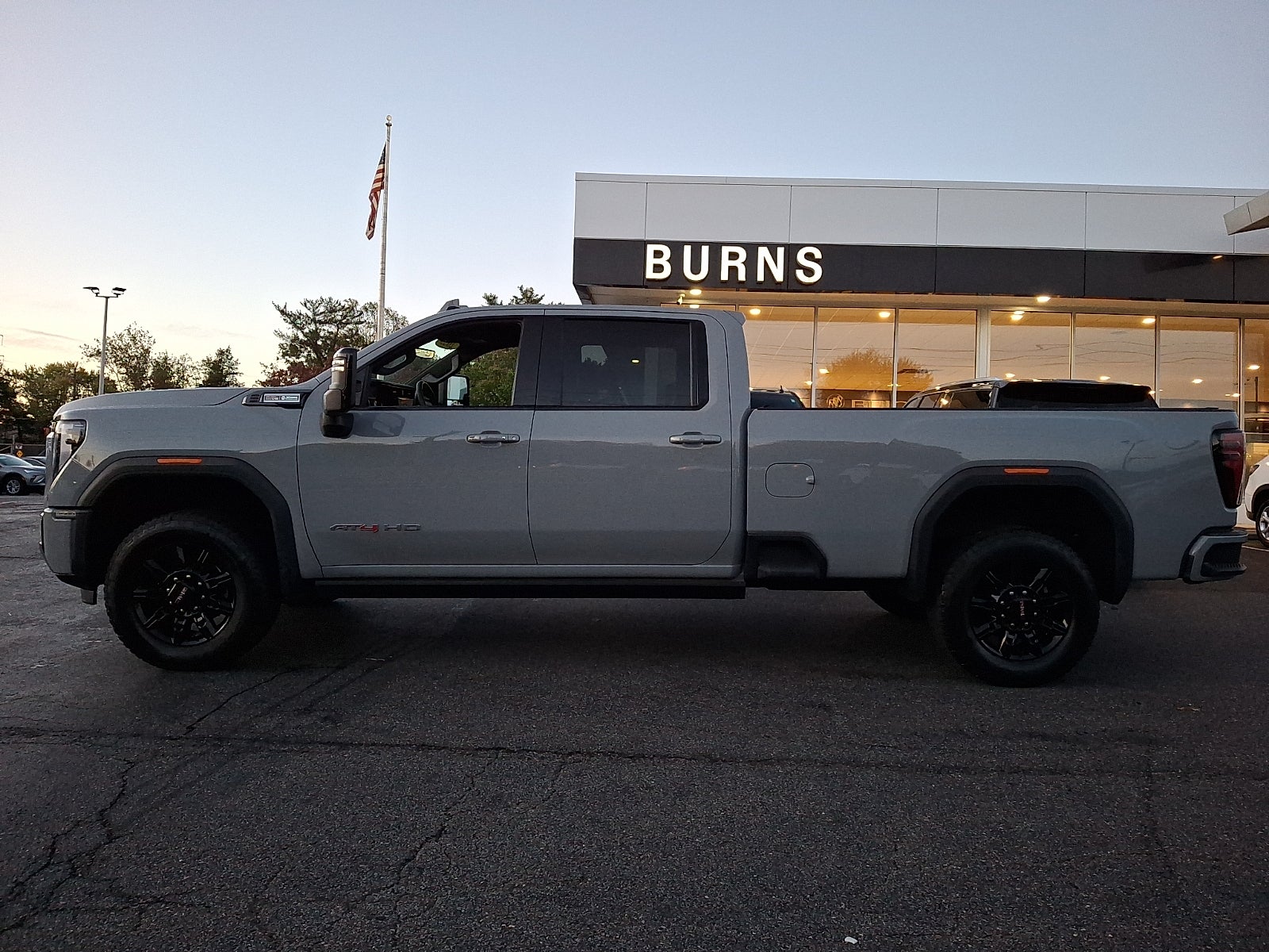 2025 GMC Sierra 3500HD AT4 - Photo 7