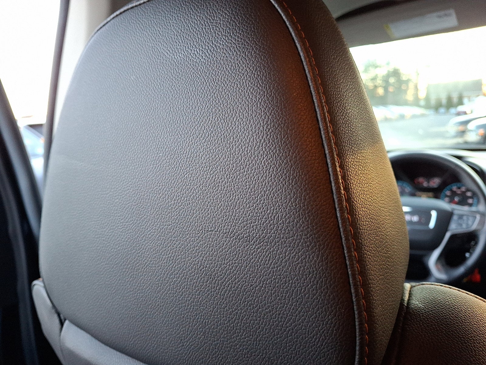 2022 GMC Canyon AT4 - Leather