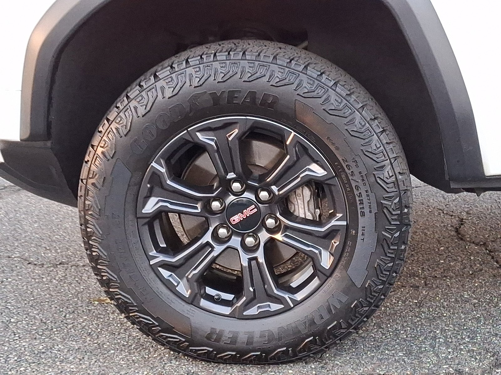 2025 GMC Canyon Elevation