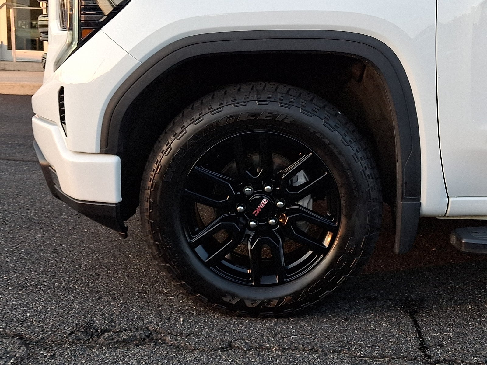 2024 GMC Sierra 1500 Elevation