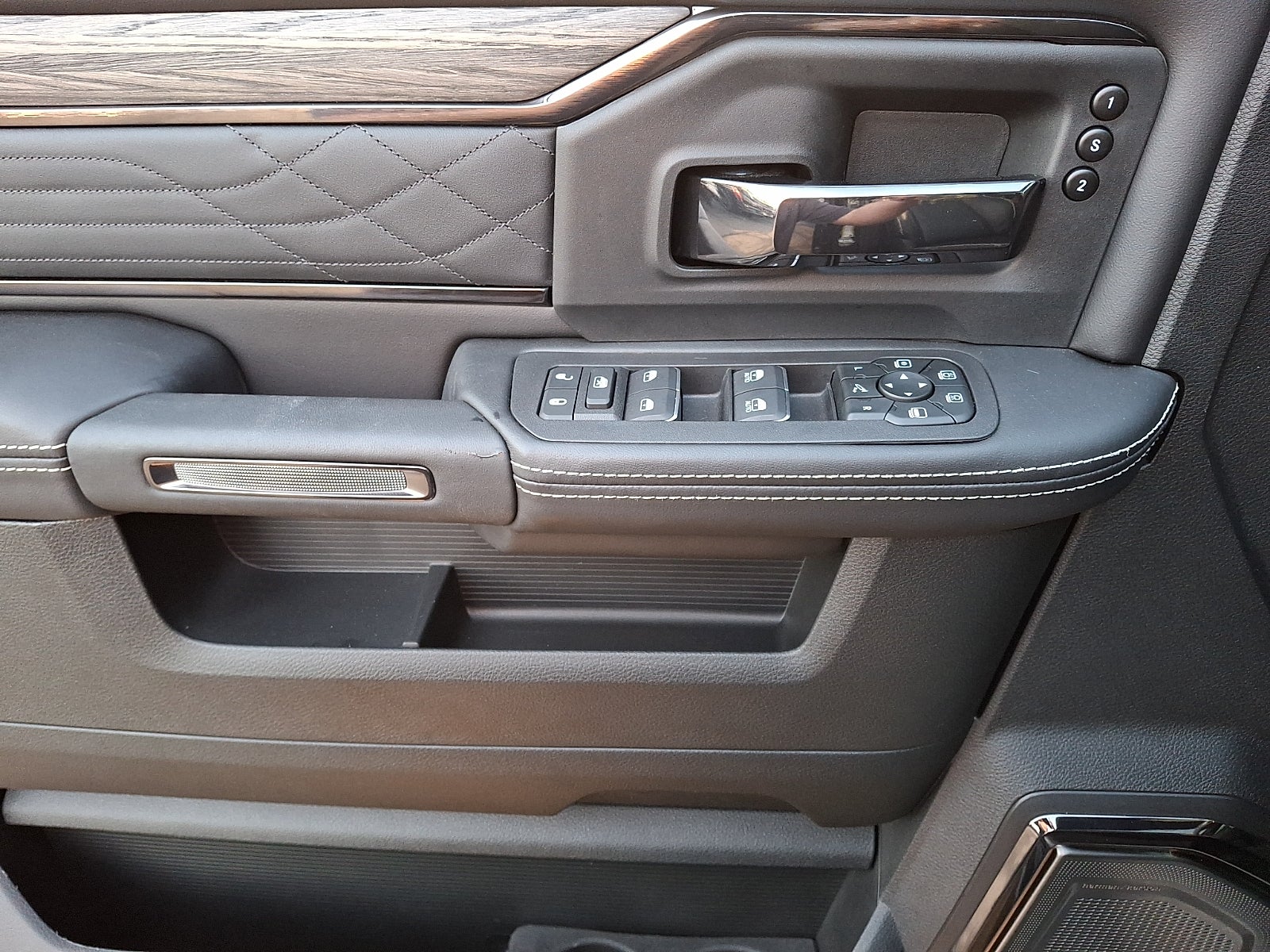 2026 RAM 2500 Limited Mega Cab 4x4 6'4" Box