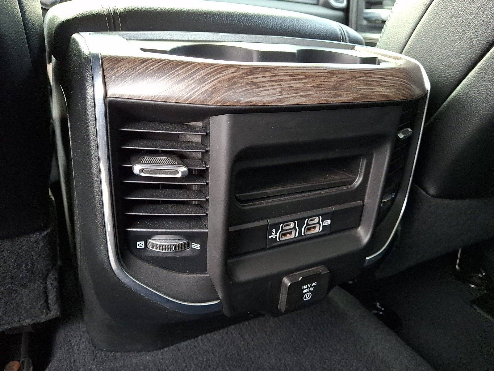2019 RAM 2500 Laramie Crew Cab 4x4 6'4" Box