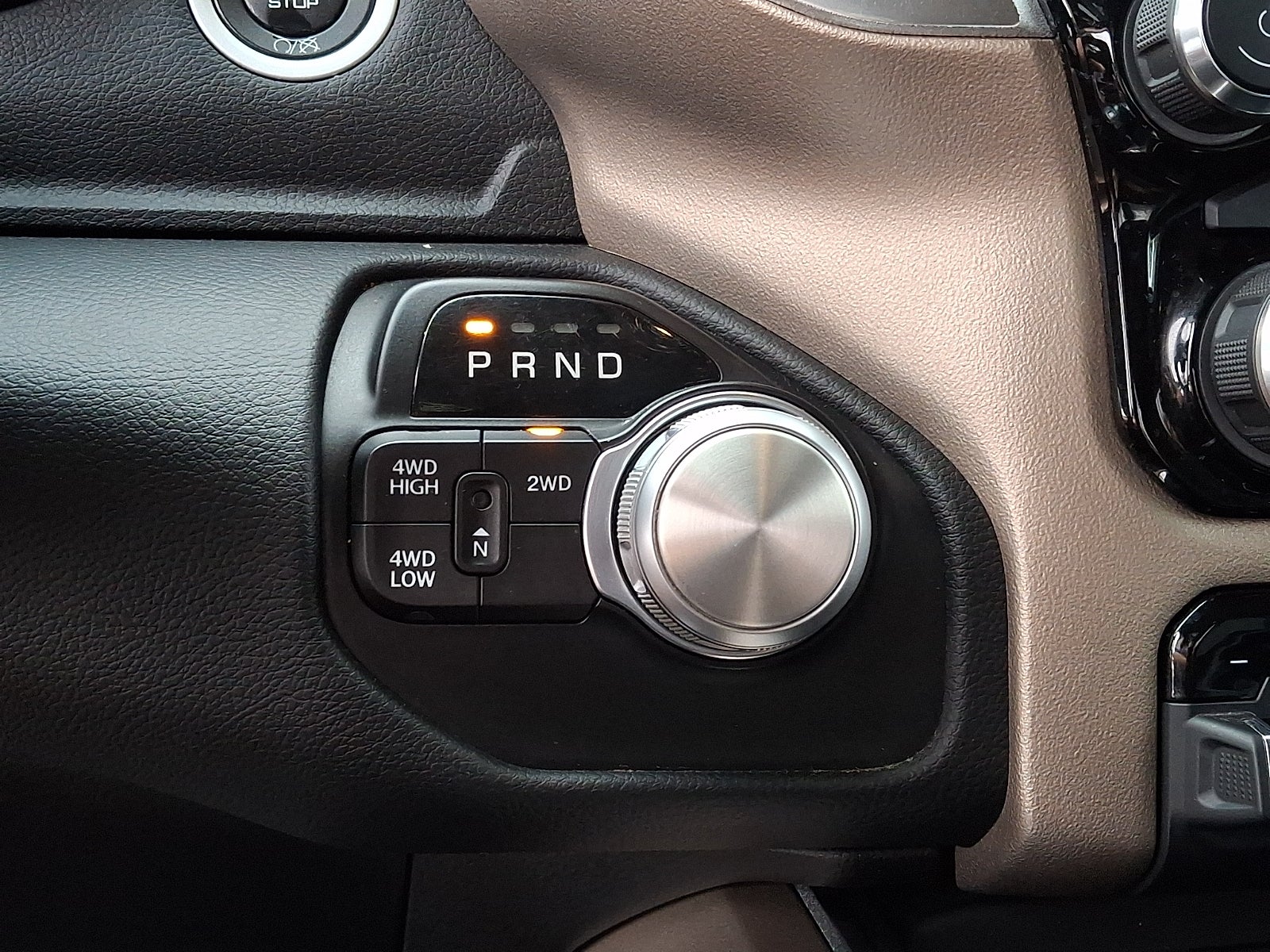 2019 RAM 2500 Laramie Crew Cab 4x4 6'4" Box