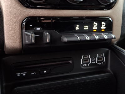2019 RAM 2500 Laramie Crew Cab 4x4 6'4" Box