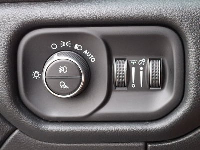 2019 RAM 2500 Laramie Crew Cab 4x4 6'4" Box