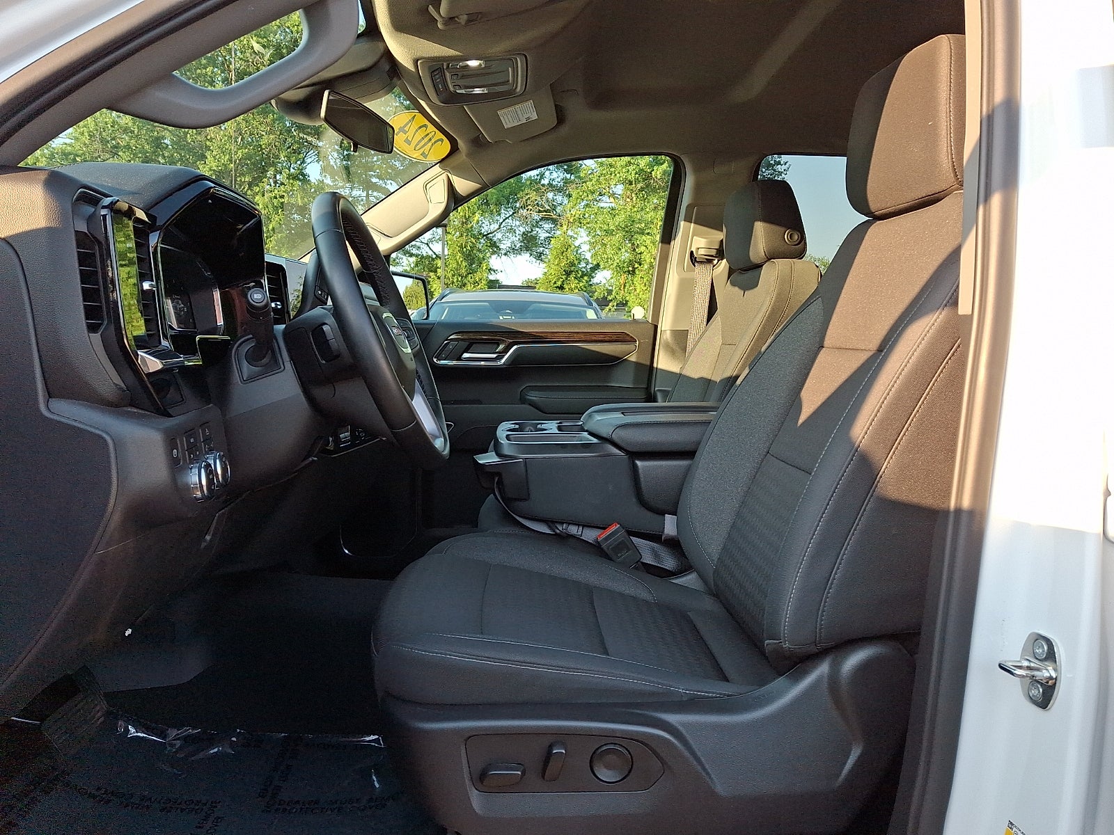 2024 GMC Sierra 1500 SLE