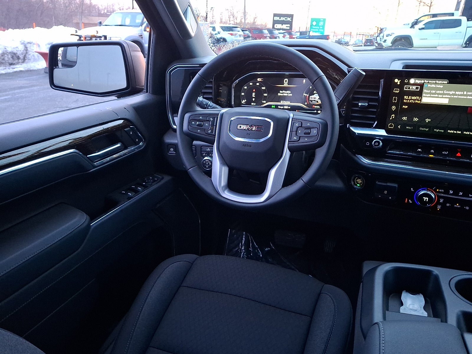 2025 GMC Sierra 1500 Elevation