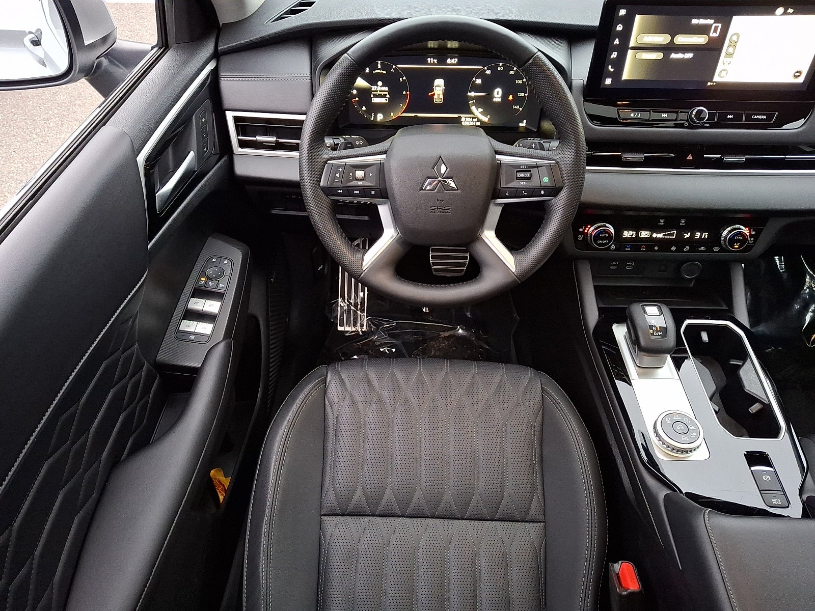2025 Mitsubishi Outlander SEL