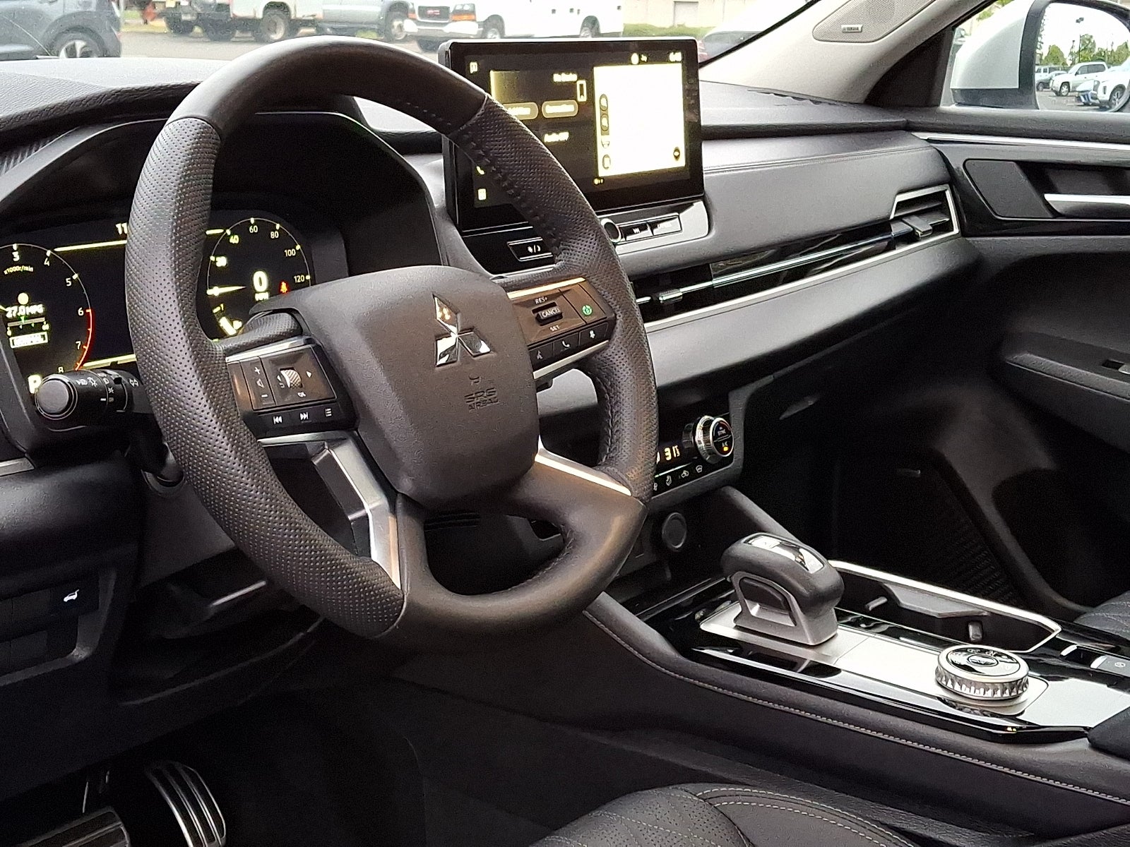 2025 Mitsubishi Outlander SEL