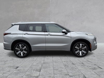 2025 Mitsubishi Outlander SEL