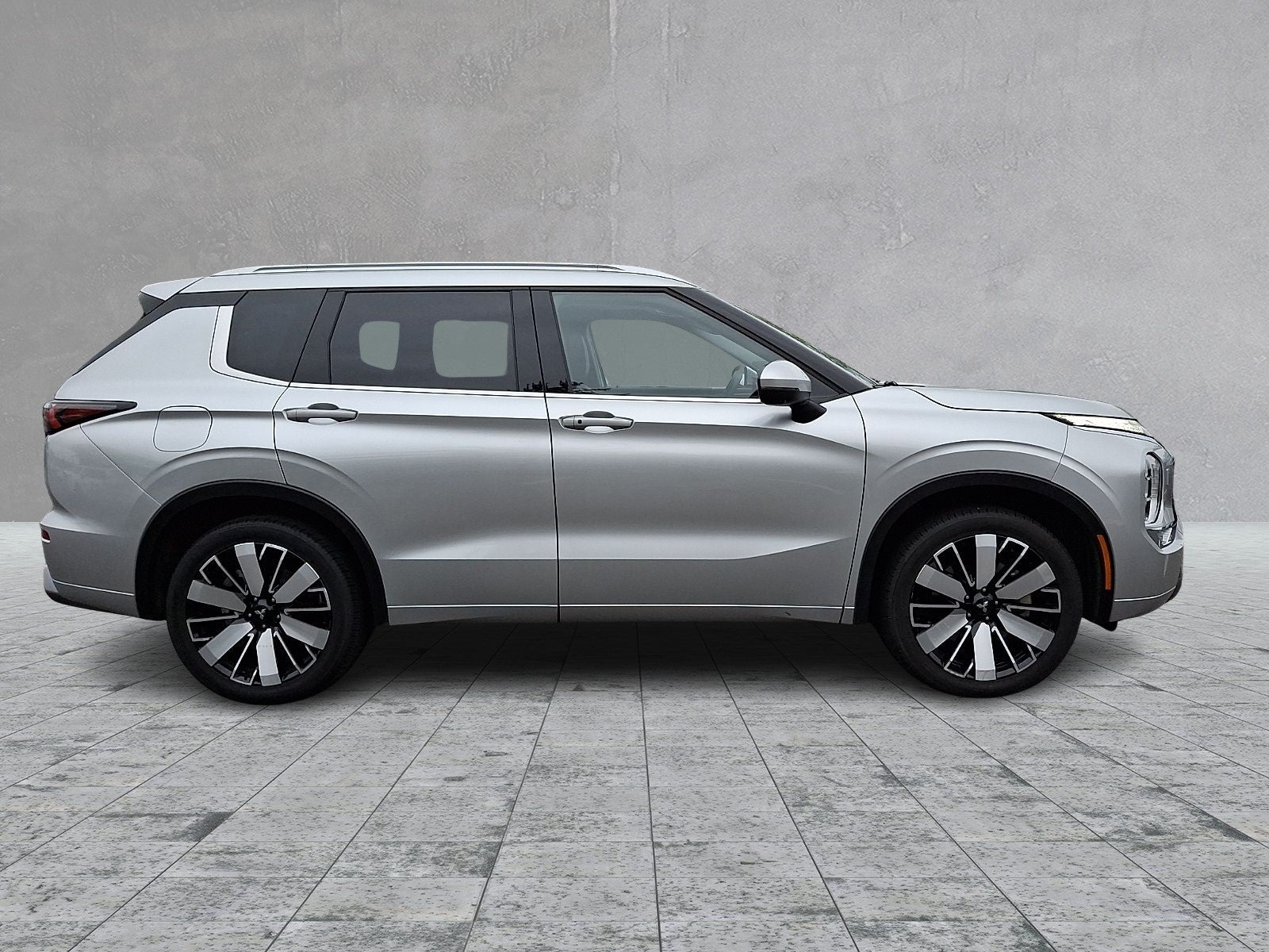 2025 Mitsubishi Outlander SEL