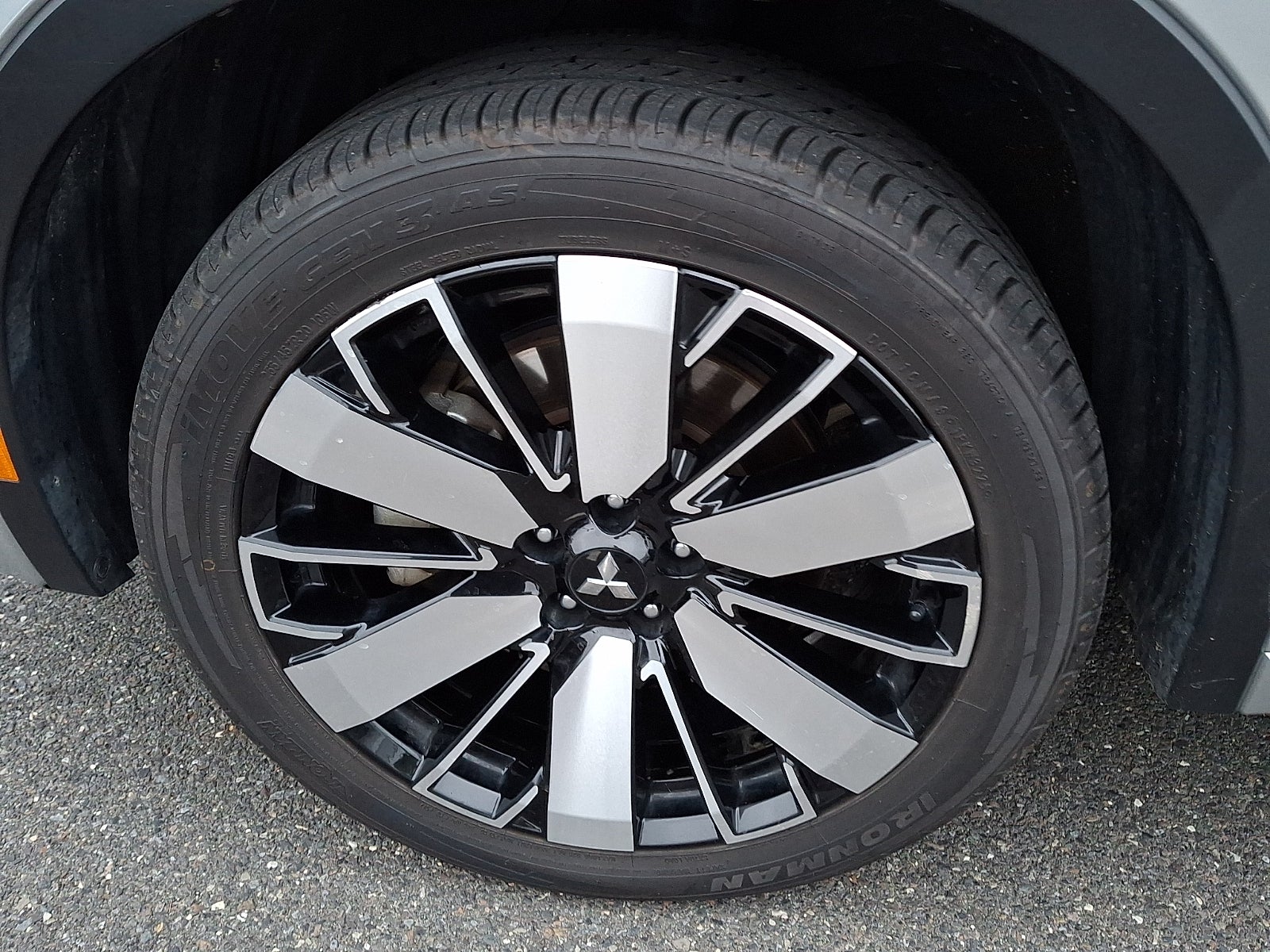 2025 Mitsubishi Outlander SEL