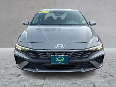 2025 Hyundai Elantra SE