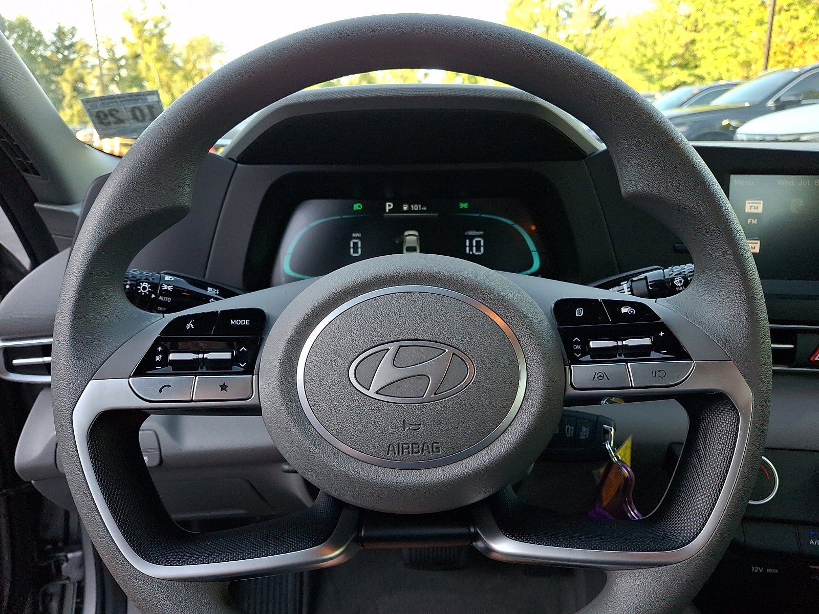 2025 Hyundai Elantra SE