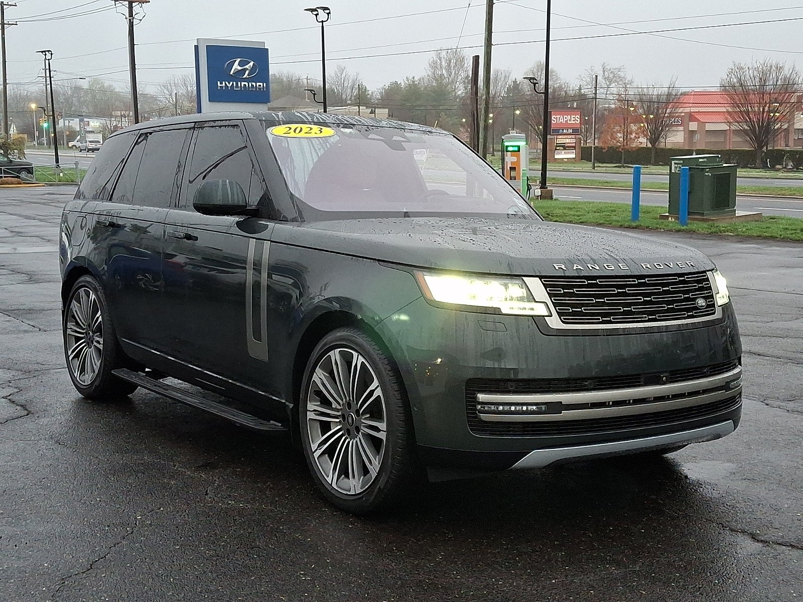 2023 Land Rover Range Rover P530 SE