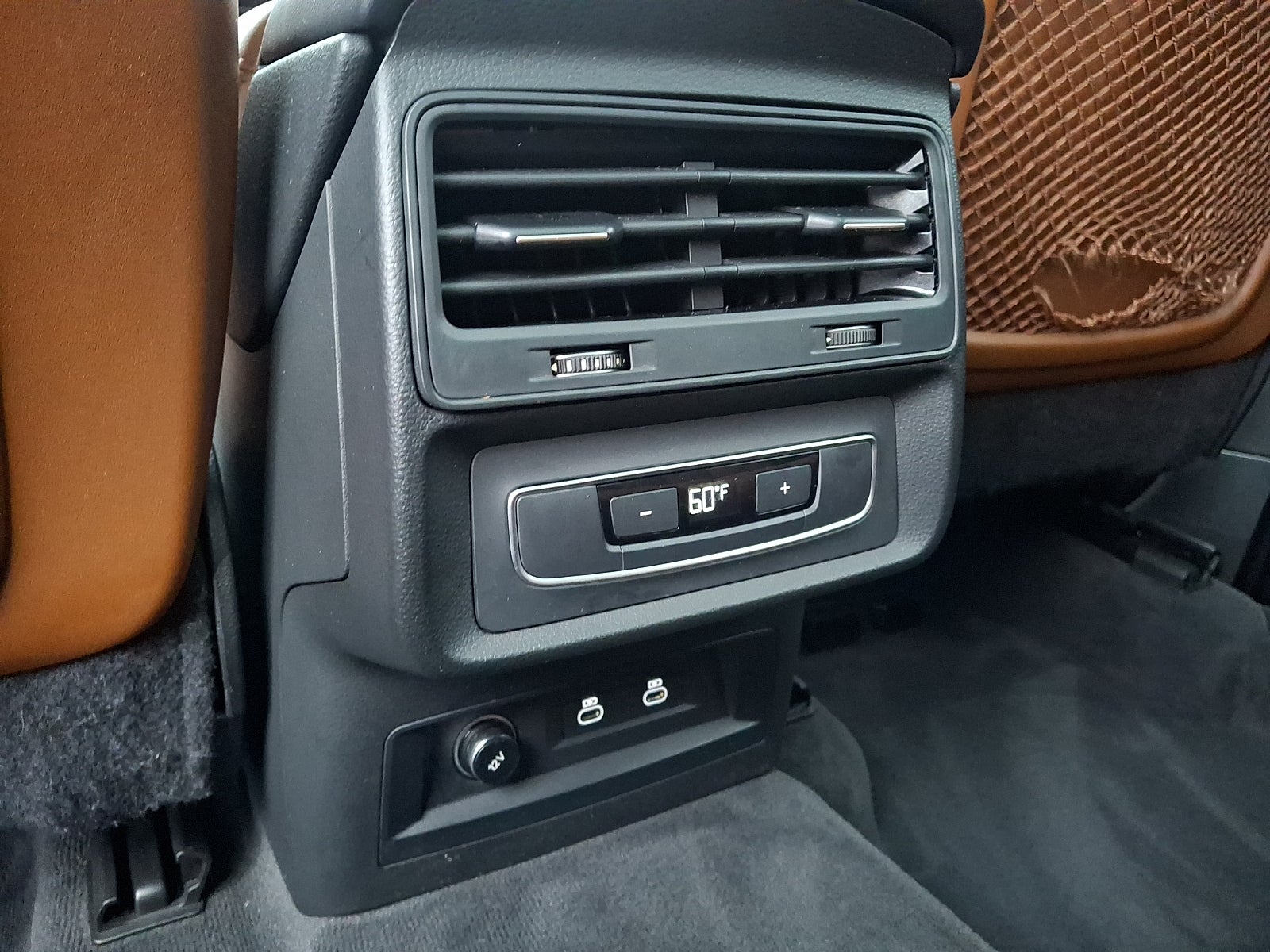 2023 Audi Q7 Premium 45 TFSI quattro Tiptronic