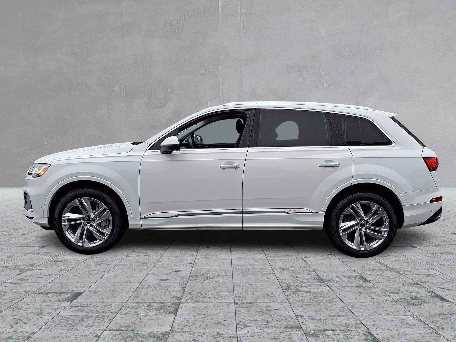 2023 Audi Q7 Premium 45 TFSI quattro Tiptronic
