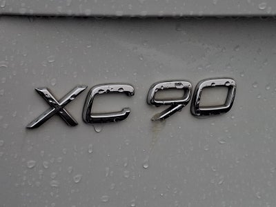 2016 Volvo XC90 T6 Momentum